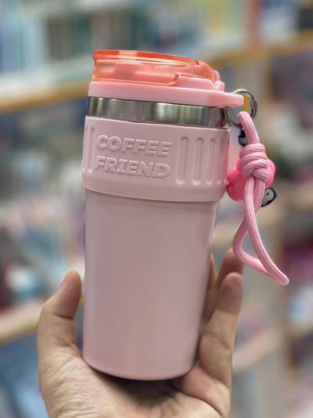 تراول ماگ استیل ۳۰۴ طرح Coffee Friend به همراه آویز و بند فانتزی