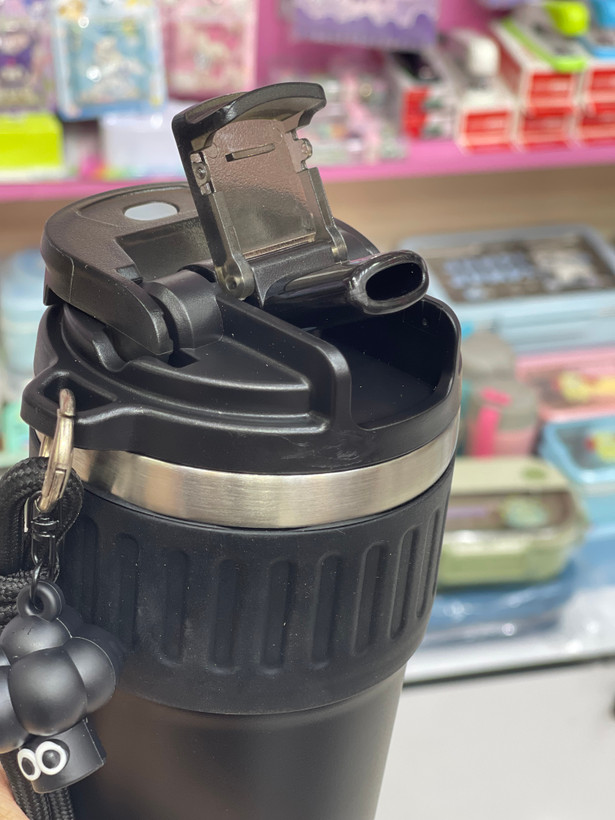 تراول ماگ استیل ۳۰۴ طرح Coffee Friend به همراه آویز و بند فانتزی
