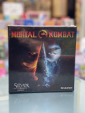 بازی کارتی مورتال کامبت (Mortal Kombat) نسخه کلکسیونی سیلور – گیم باز (Game Buzz)